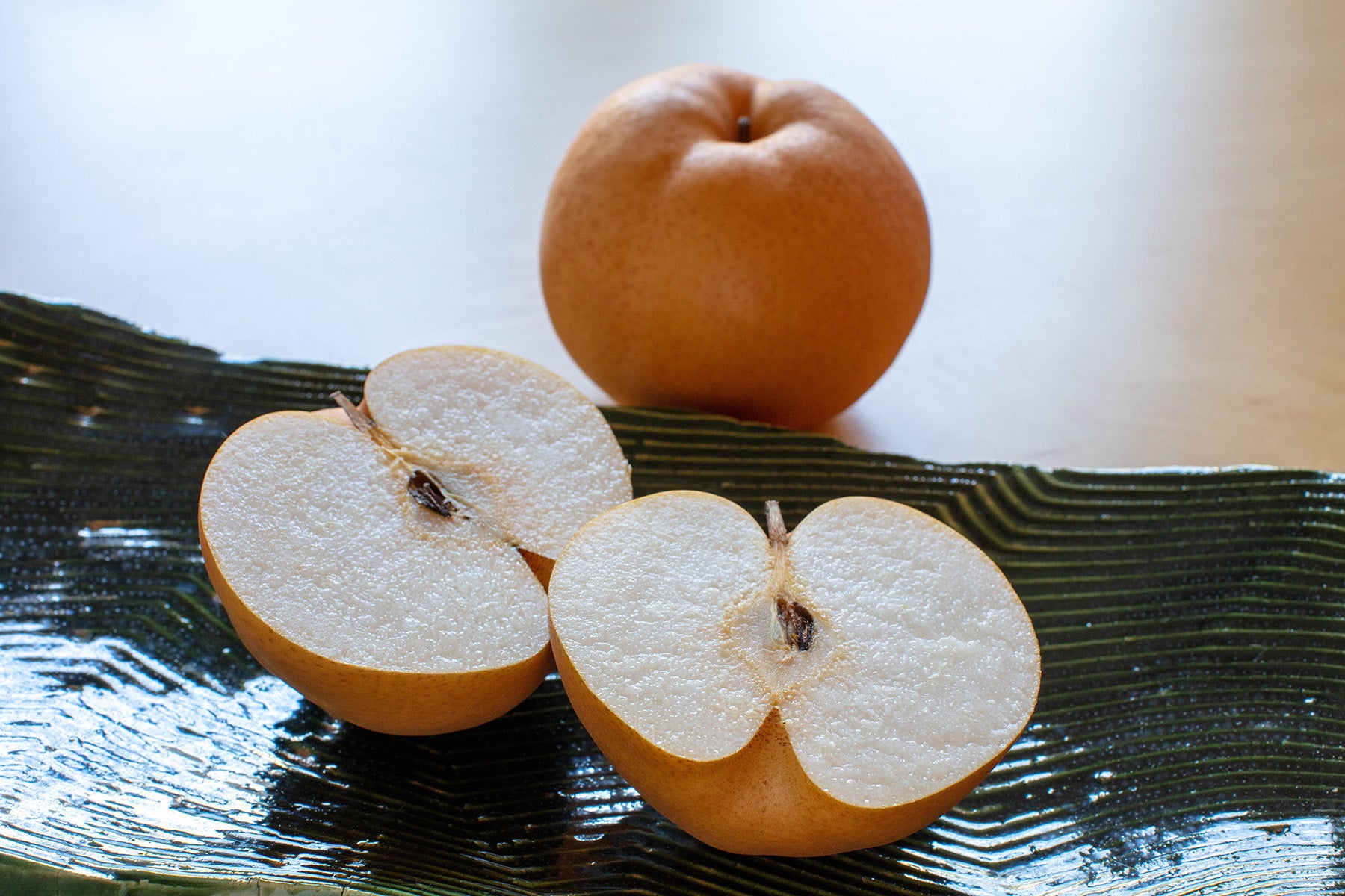 【岡山県/エコファームMITANI】日本一大きく、ジューシーなあたご梨。追熟するとトロリと洋梨のような食感。