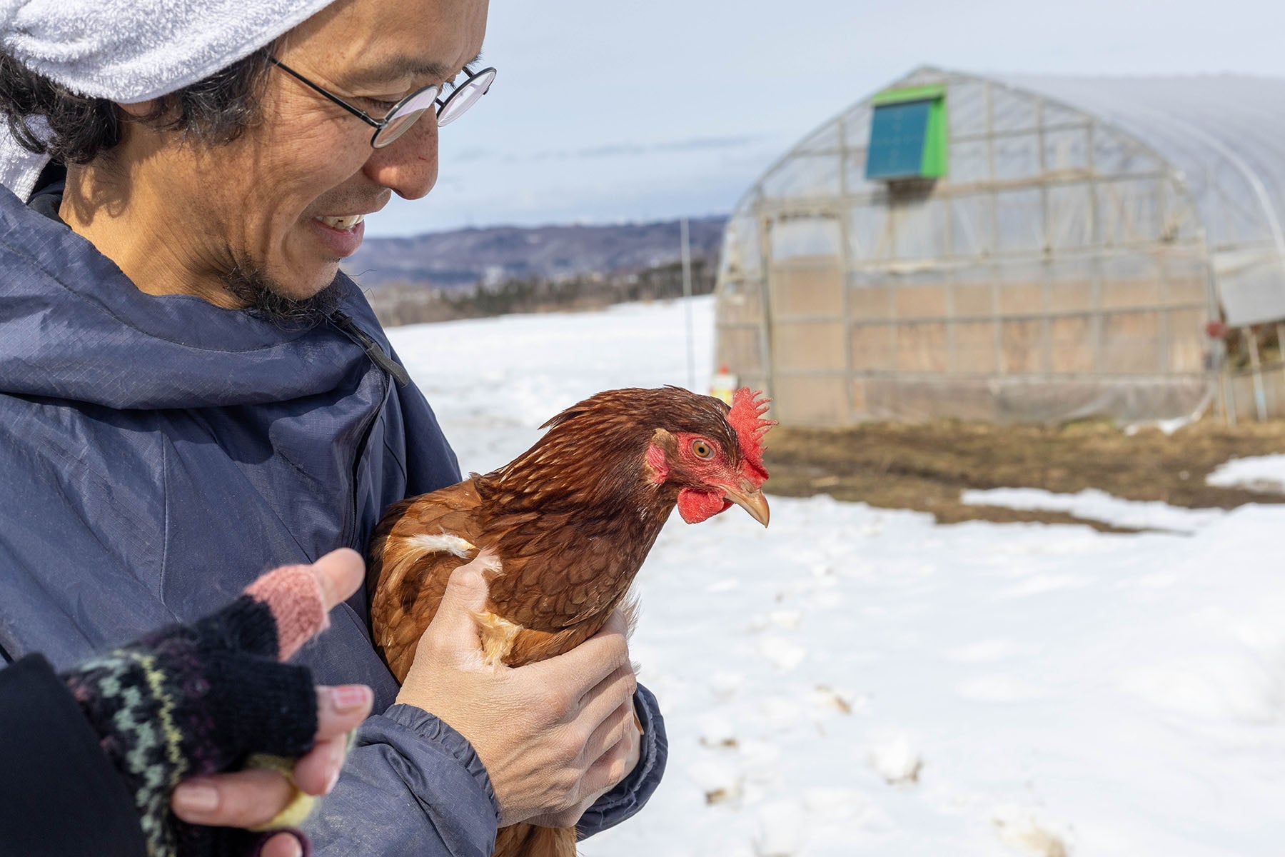 【北海道／モチツモタレツ】師匠の教えに基づき、自らの工夫を重ねて生まれた自然で健康な有精卵。